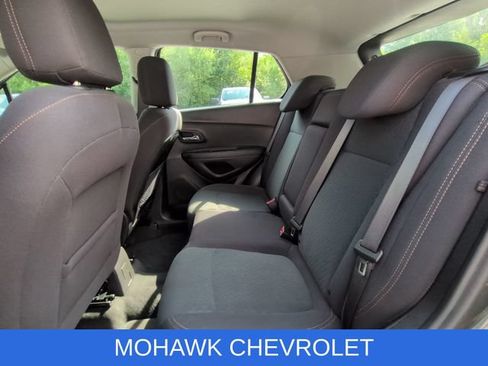 Used 2019 Chevrolet Trax LS FWD image 24