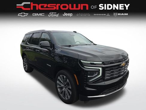 Used 2025 Chevrolet Tahoe High Country AWD/4WD image 3