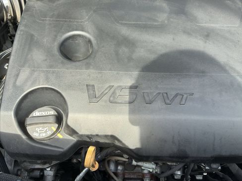 Used 2021 Chevrolet Traverse Premier w/ Redline Edition FWD image 18