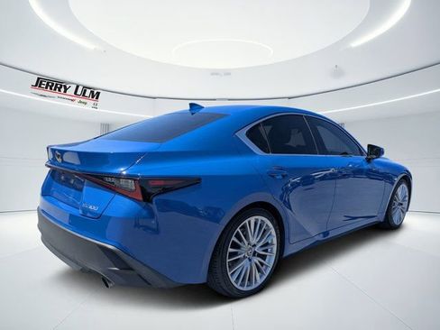 Used 2022 Lexus IS 300 w/ Premium Package RWD image 3