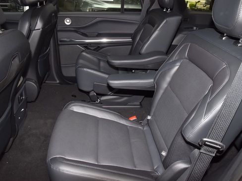 New 2026 Lincoln Navigator Reserve w/ Jet Appearance Package image 21