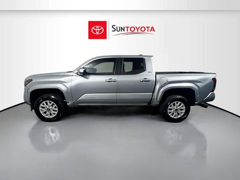 Used 2024 Toyota Tacoma SR5 w/ SR5 Upgrade Package RWD image 7