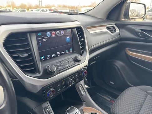 Used 2019 GMC Acadia SLE w/ GMC Pro Grade Package AWD/4WD image 12