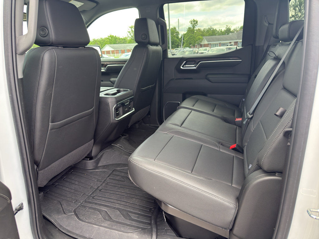Used 2024 GMC Sierra 1500 SLT w/ SLT Premium Plus Package AWD/4WD image 7