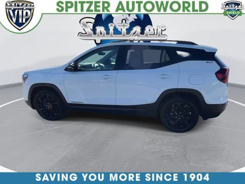 Used 2023 GMC Terrain SLT w/ Tech Package AWD/4WD image 5