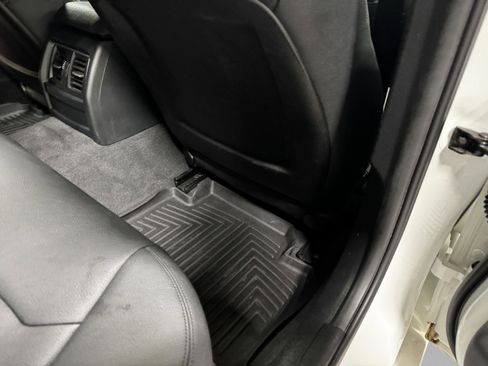 Used 2017 BMW 320i Sedan image 27