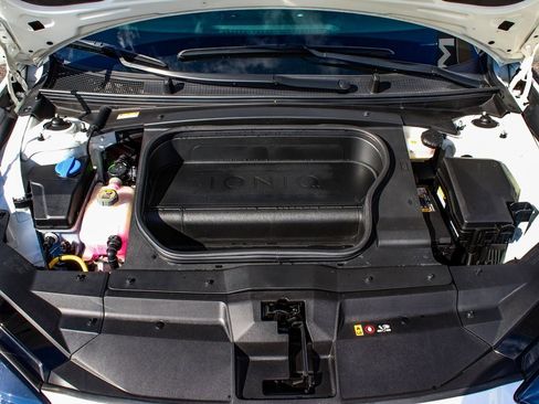 Used 2023 Hyundai Ioniq 6 SE image 44