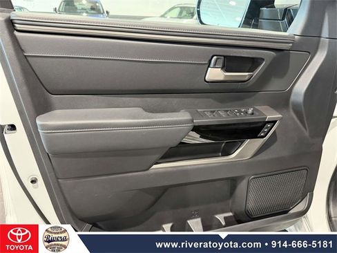 Used 2023 Toyota Tundra Limited image 12