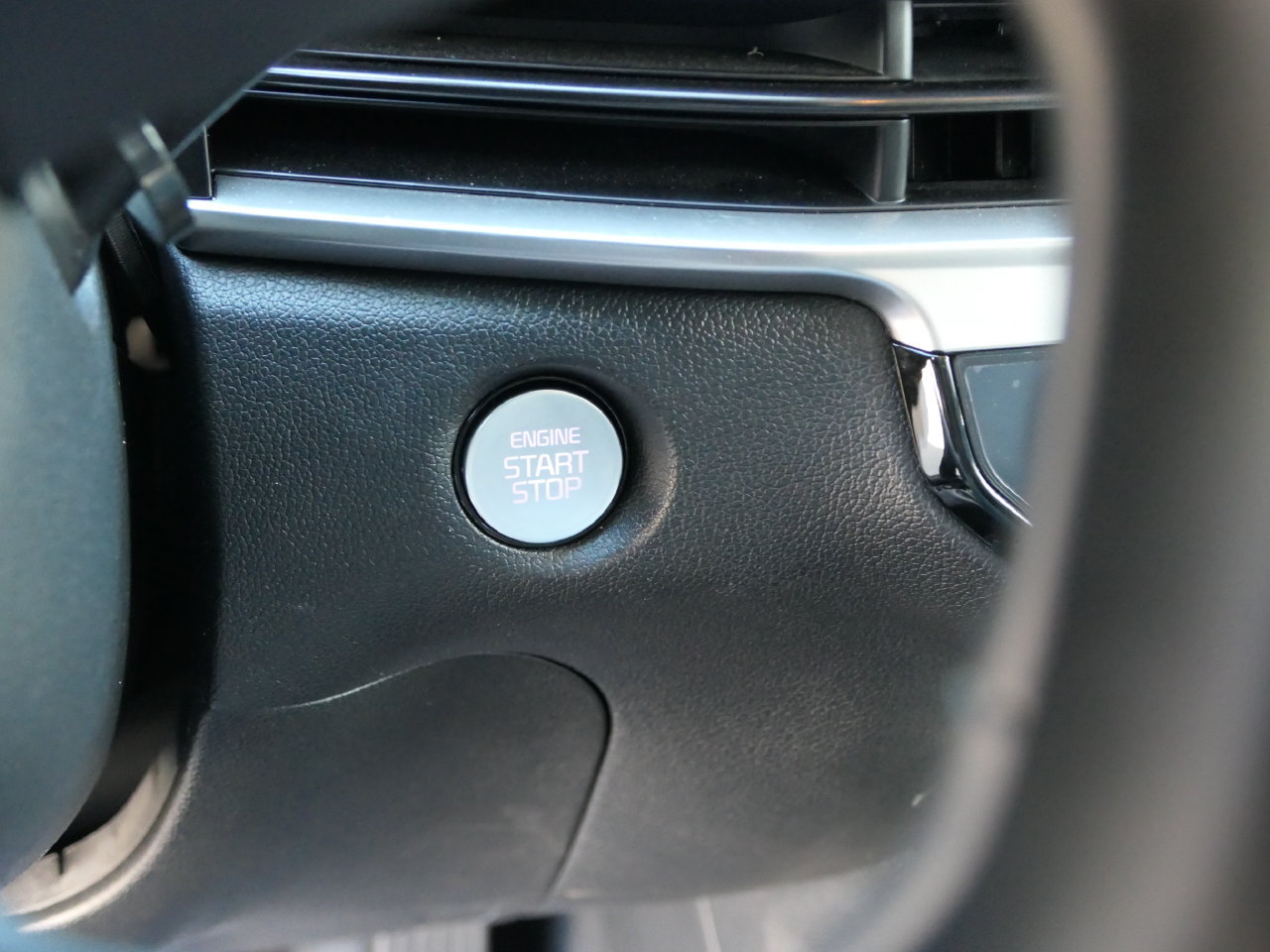 Certified 2026 Kia Sorento S FWD image 17
