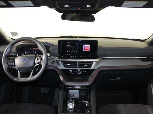 Certified 2025 Ford Explorer ST-Line w/ ST-Line Street Pack image 13