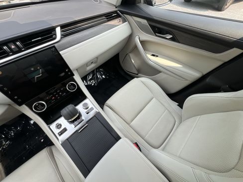 Used 2022 Jaguar F-PACE S AWD/4WD image 14