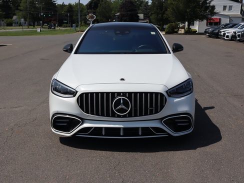 Used 2024 Mercedes-Benz S 63 AMG S w/ Carbon Fiber Exterior Package image 2