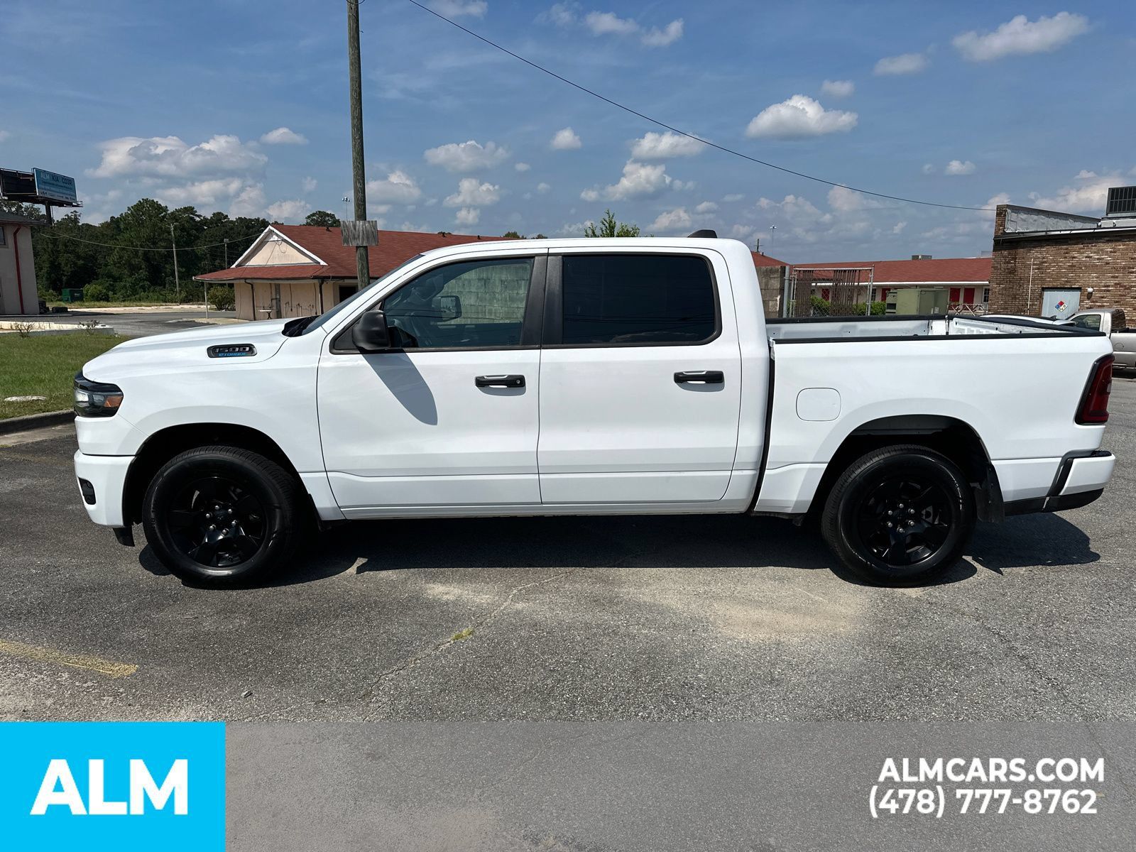 Used 2025 RAM 1500 Tradesman w/ Night Edition AWD/4WD image 9