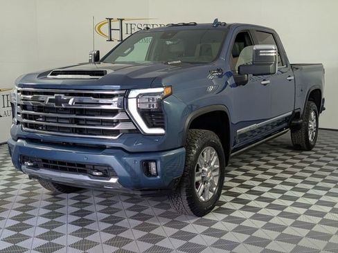 Certified 2026 Chevrolet Silverado 3500 High Country w/ High Country Premium Package image 4