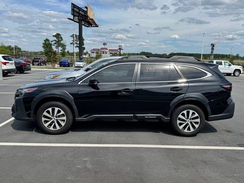 Used 2023 Subaru Outback Premium AWD/4WD image 8