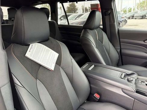 New 2026 Toyota Grand Highlander AWD Hybrid image 17
