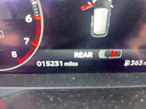 Used 2023 Mitsubishi Outlander SE image 3