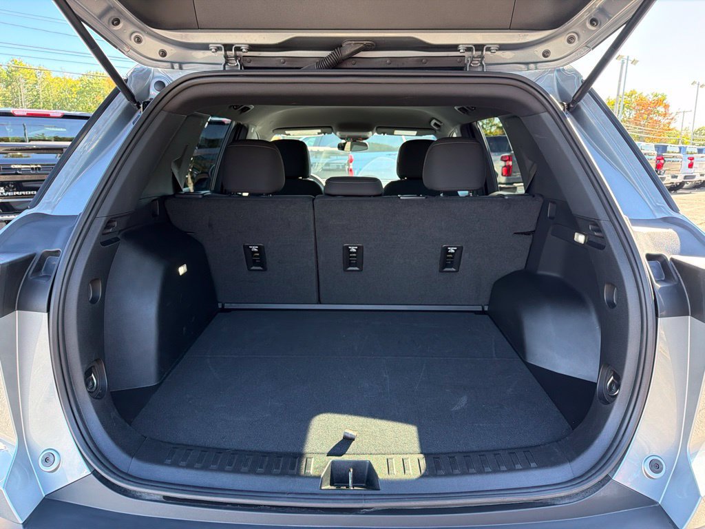 Used 2026 Chevrolet Equinox LT AWD/4WD image 28