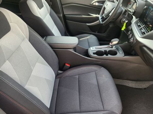 New 2026 Chevrolet Trax RS image 14