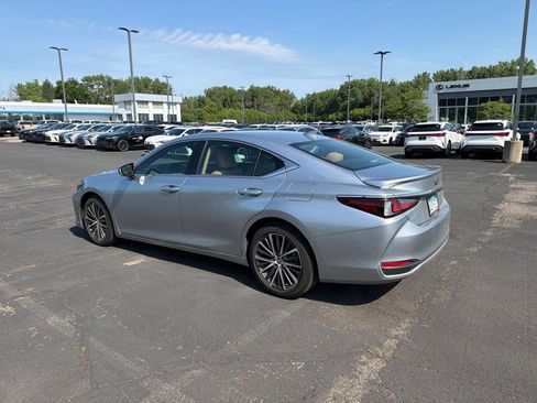 Certified 2024 Lexus ES 250 w/ Premium Package AWD/4WD image 33