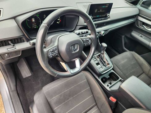 Used 2024 Honda CR-V Sport image 2