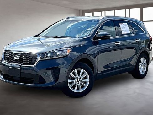 Used 2020 Kia Sorento LX w/ LX I4 Convenience Package AWD/4WD image 3