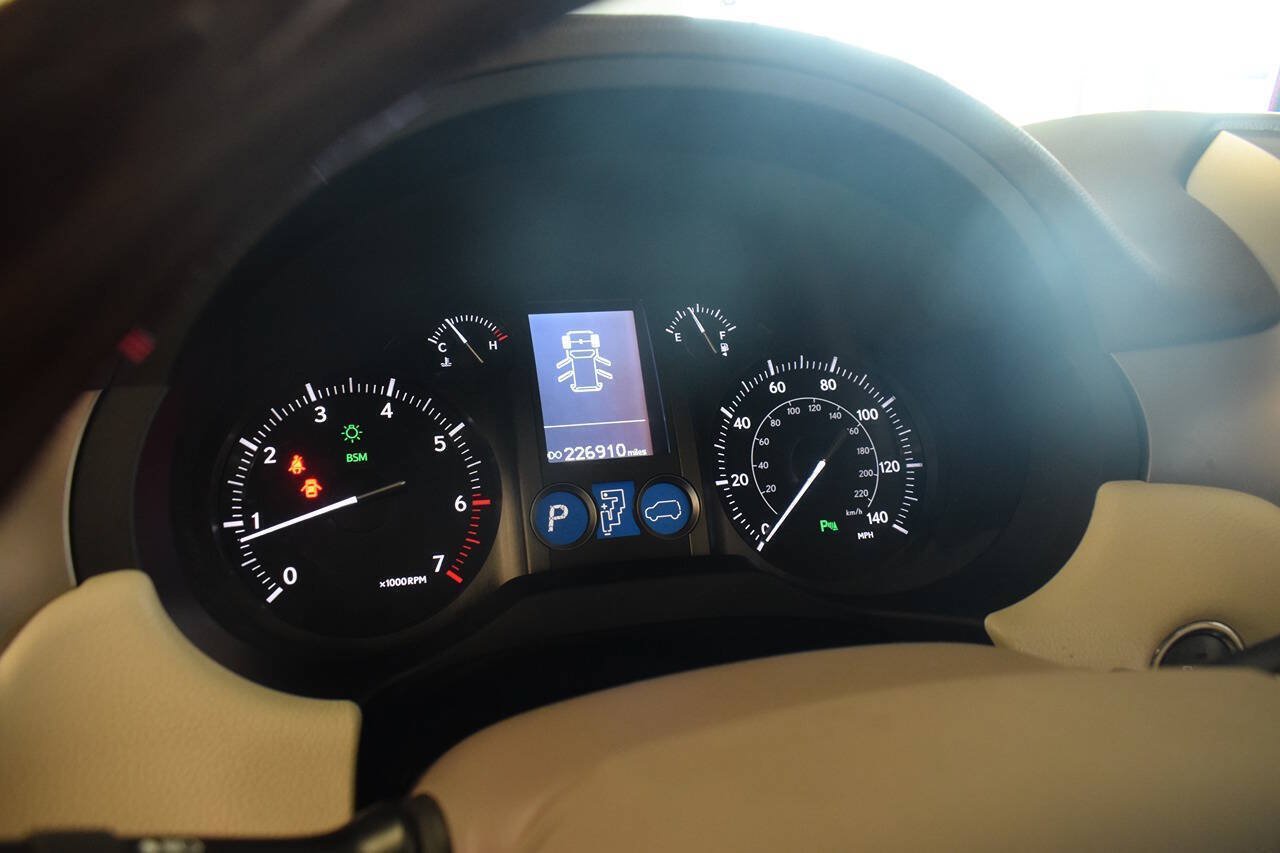 Used 2014 Lexus GX 460 w/ Premium Package AWD/4WD image 42