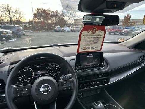 Certified 2023 Nissan Rogue SV image 12