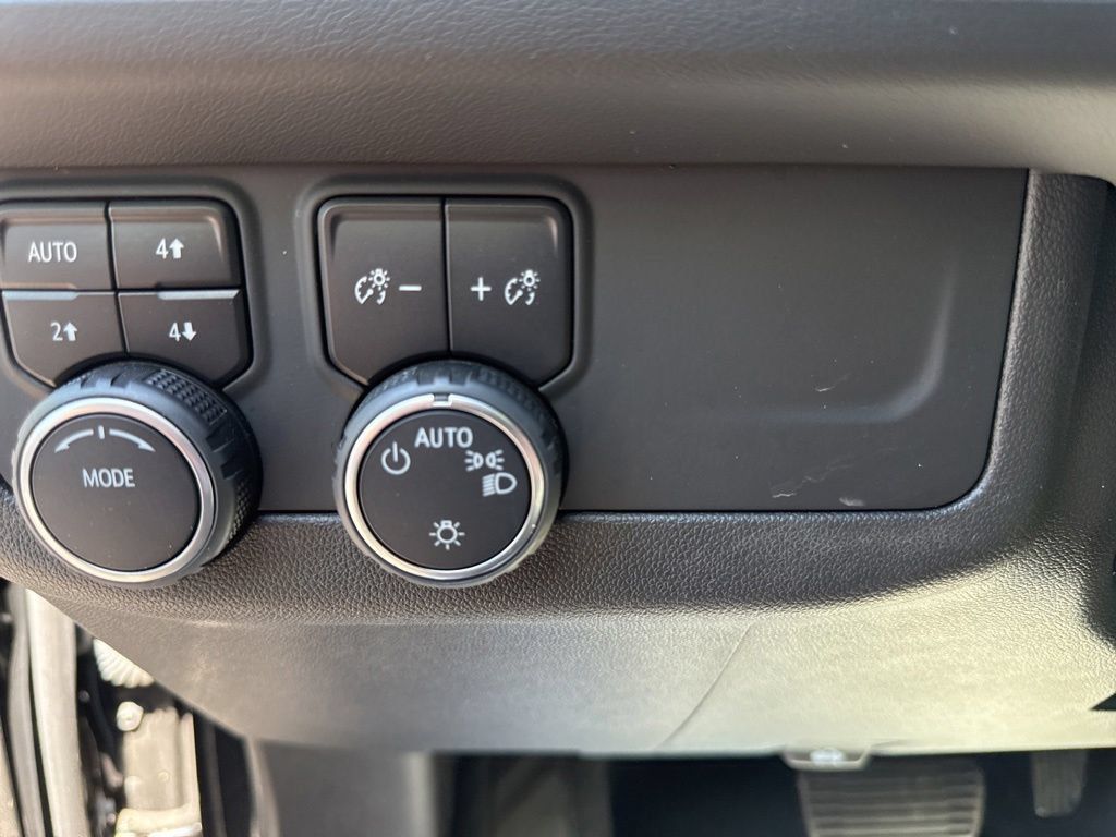 Used 2021 Chevrolet Tahoe Z71 AWD/4WD image 28