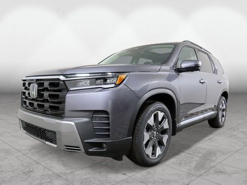 New 2026 Honda Pilot Touring image 1