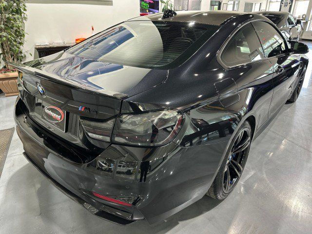 Used 2018 BMW M4 Coupe w/ Competition Package RWD image 2