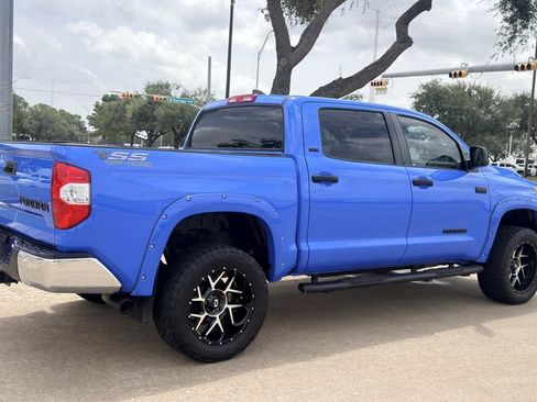 Used 2020 Toyota Tundra SR5 w/ SR5 Leather Package RWD image 7
