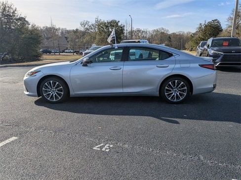 Used 2021 Lexus ES 300h w/ Premium Package image 7