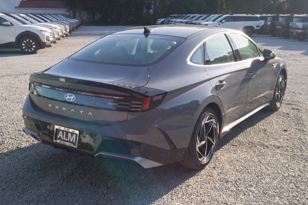 New 2027 Hyundai Sonata SEL FWD image 4