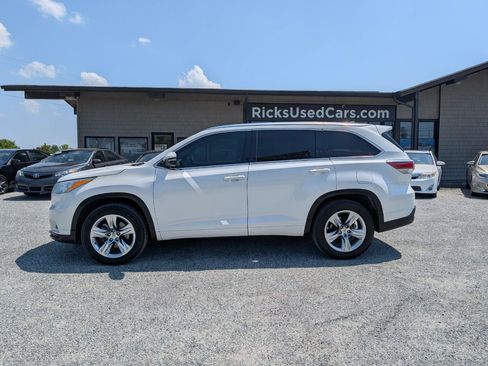 Used 2015 Toyota Highlander Limited FWD image 11