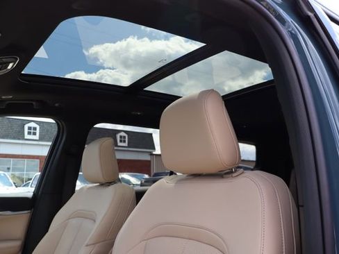New 2026 Jeep Grand Cherokee L Limited w/ Luxury Tech Group II AWD/4WD image 30