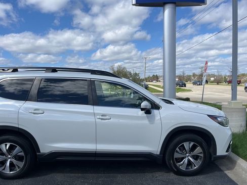 Used 2020 Subaru Ascent Premium w/ Convenience Package image 5