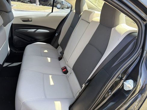 Used 2022 Toyota Corolla LE image 21