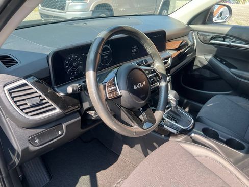Used 2024 Kia Seltos X-Line AWD/4WD image 17