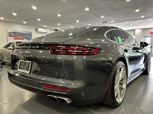 Used 2017 Porsche Panamera Turbo w/ Carbon Fiber Interior Package AWD/4WD image 7