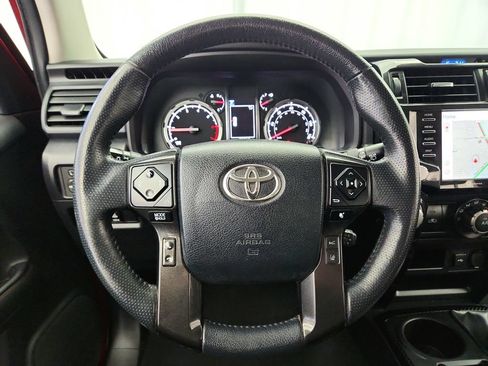 Used 2020 Toyota 4Runner TRD Off-Road Premium AWD/4WD image 13