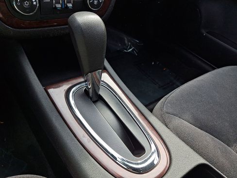 Used 2010 Chevrolet Impala LS image 15
