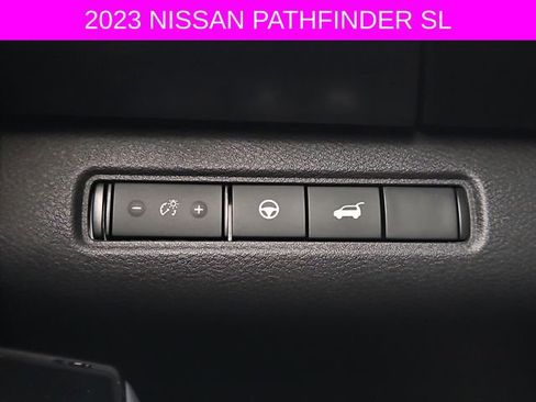 Used 2023 Nissan Pathfinder SL w/ Lighting Package (N92) image 28