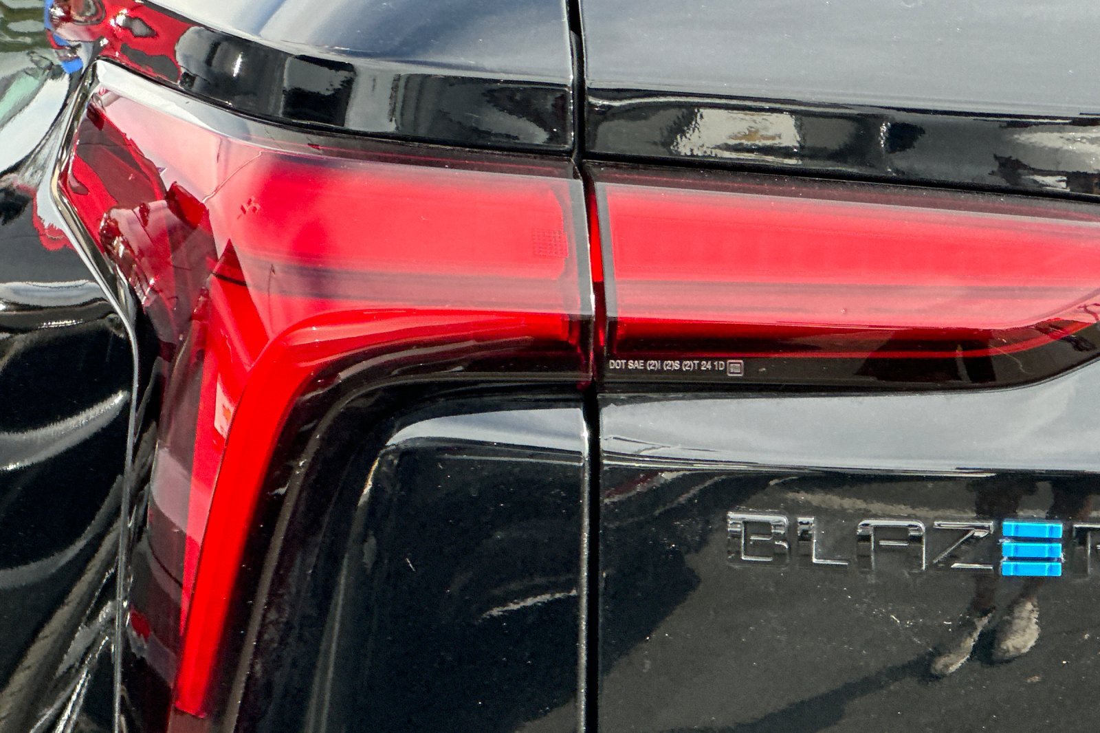 Used 2024 Chevrolet Blazer EV RS AWD/4WD image 44