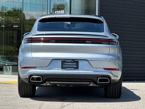 New 2026 Porsche Cayenne Coupe AWD/4WD image 7
