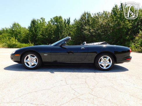 Used 1998 Jaguar XK8 image 12