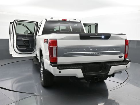 Used 2022 Ford F250 Platinum w/ FX4 Off-Road Package image 41
