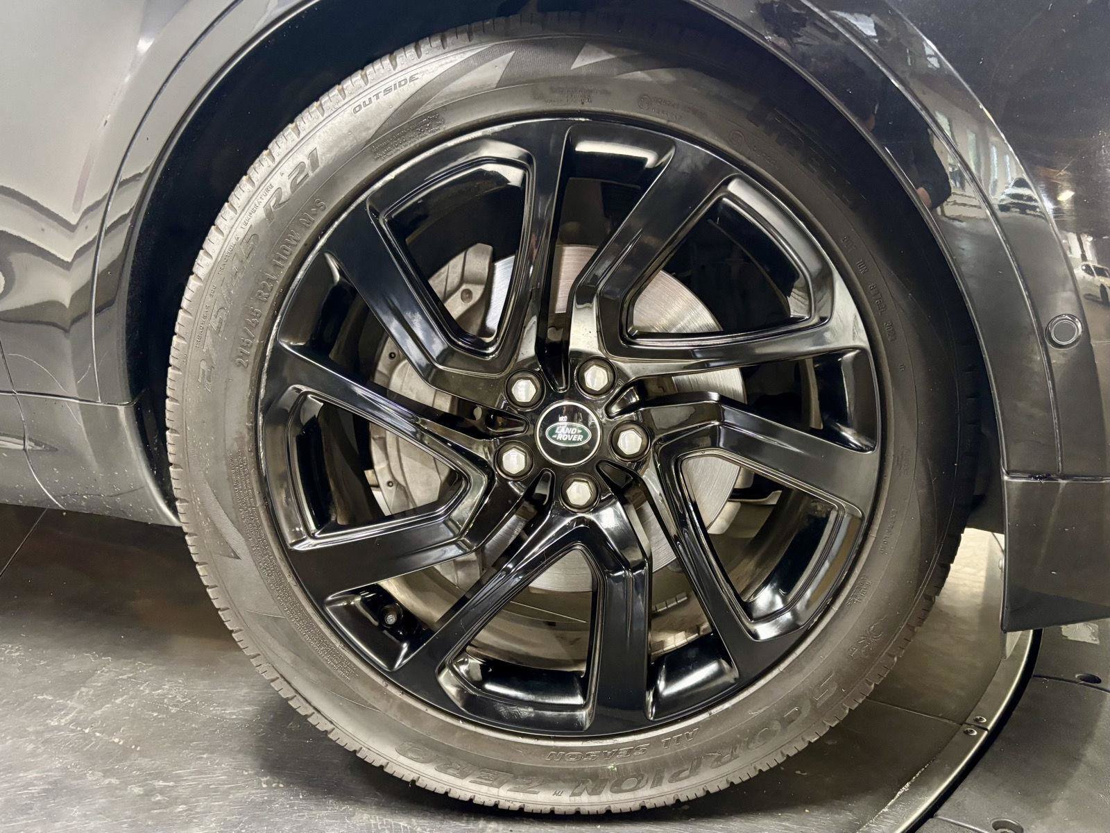 Used 2023 Land Rover Discovery S R-Dynamic AWD/4WD image 12