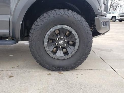Used 2018 Ford F150 Raptor w/ Equipment Group 802A Luxury image 28