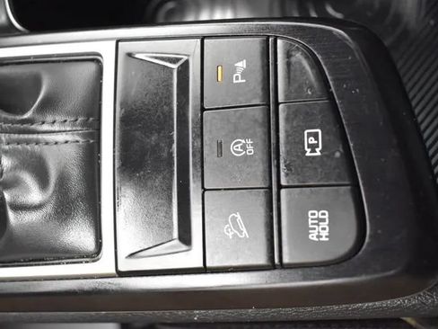 Used 2026 Kia Sportage LX FWD image 34